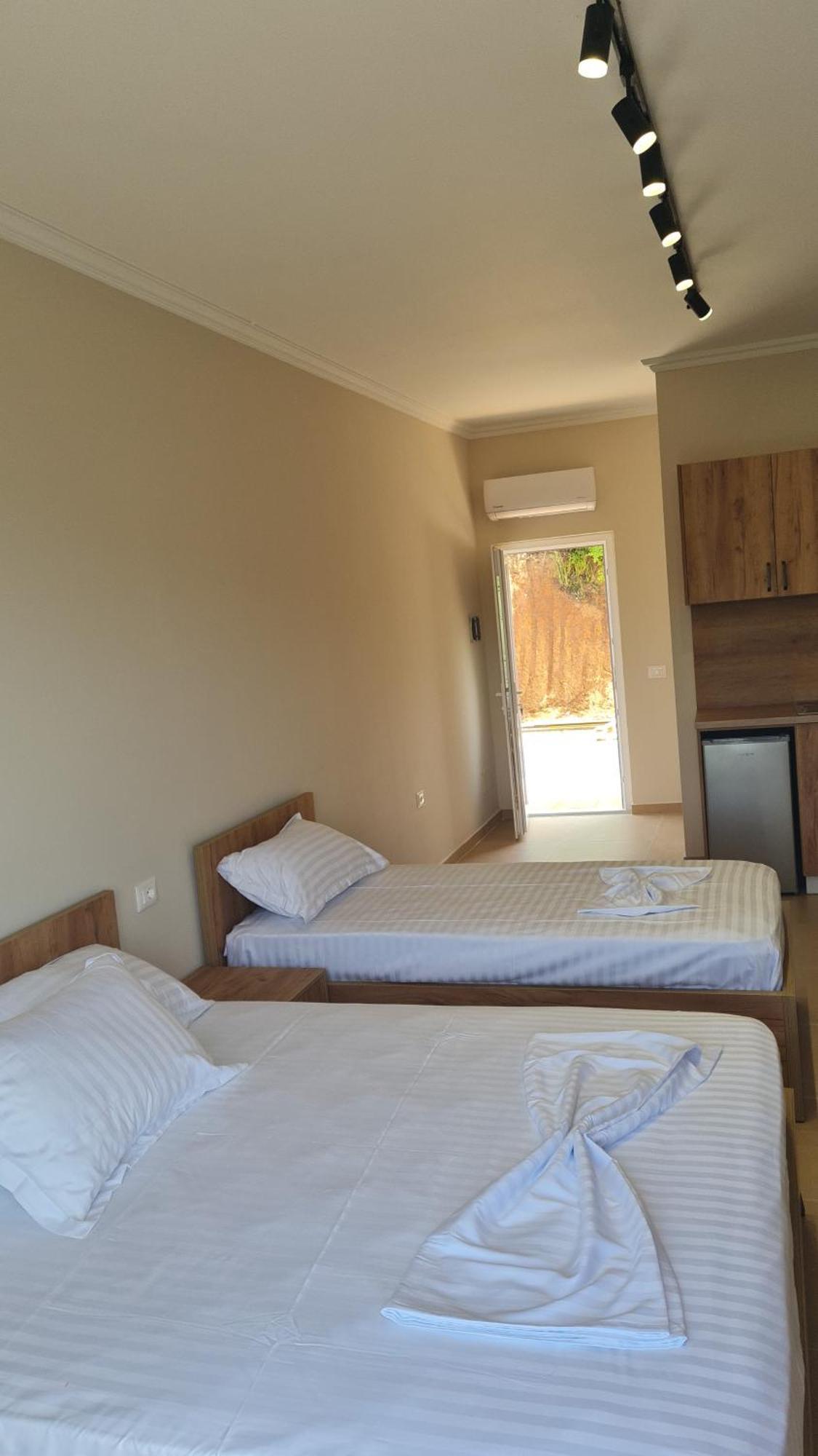 Sol Apartments Gjiri Lalzit Durrës Zewnętrze zdjęcie