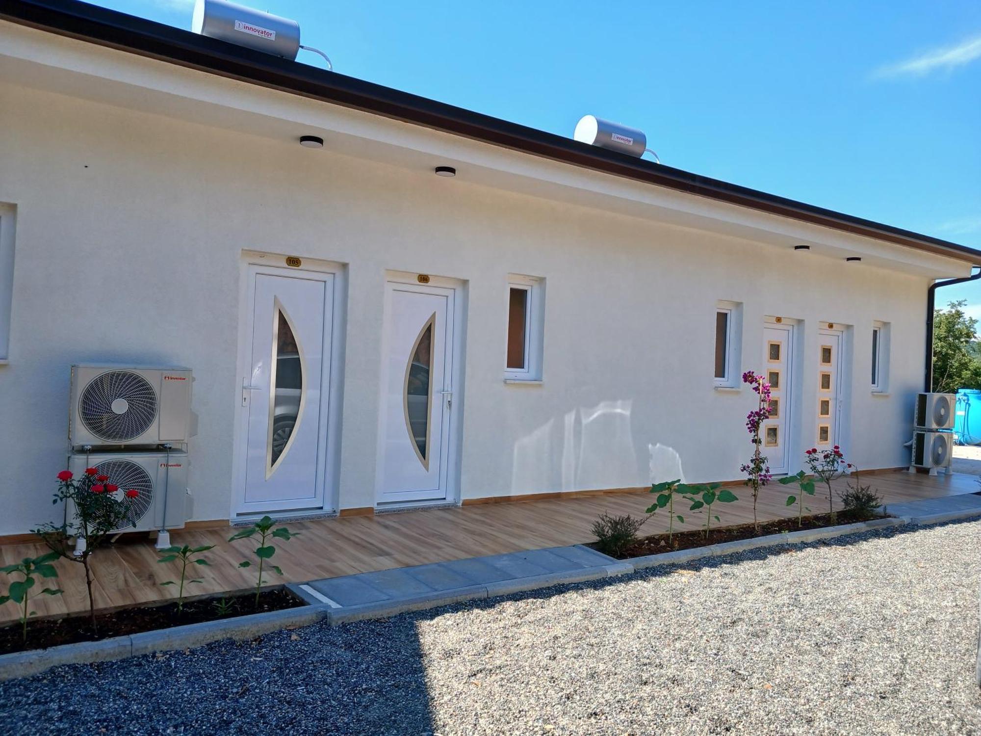 Sol Apartments Gjiri Lalzit Durrës Zewnętrze zdjęcie