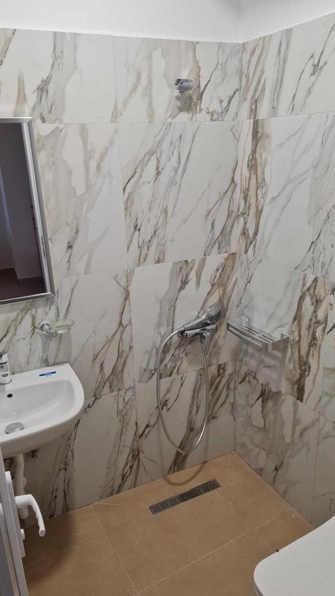 Sol Apartments Gjiri Lalzit Durrës Zewnętrze zdjęcie